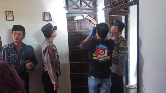 Tragis, Diduga Depresi Karena Utang, Pria di Kesesi Nekat Gantung Diri.