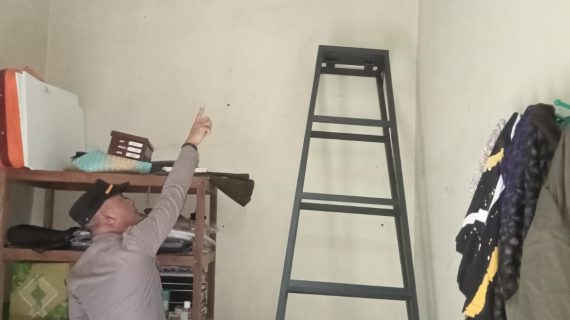 Lagi, Warga Pekalongan Digegerkan Penemuan Pemuda Gantung Diri di Atap Rumah Ibunya.