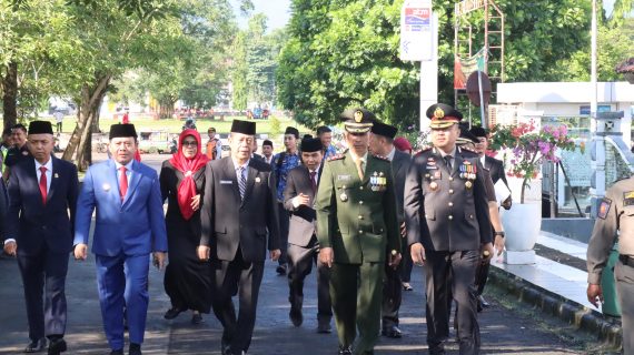 Kapolres Bersama Forkopimda Hadiri Upacara Peringatan Hari Pendidikan Nasional tingkat Kabupaten Pekalongan